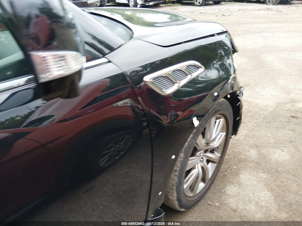 2012 INFINITI QX56 · 6/11