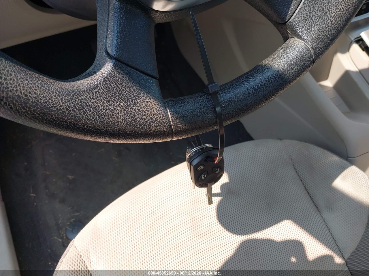 1FAHP3F26CL****** · 2012 FORD FOCUS SE · 11/11