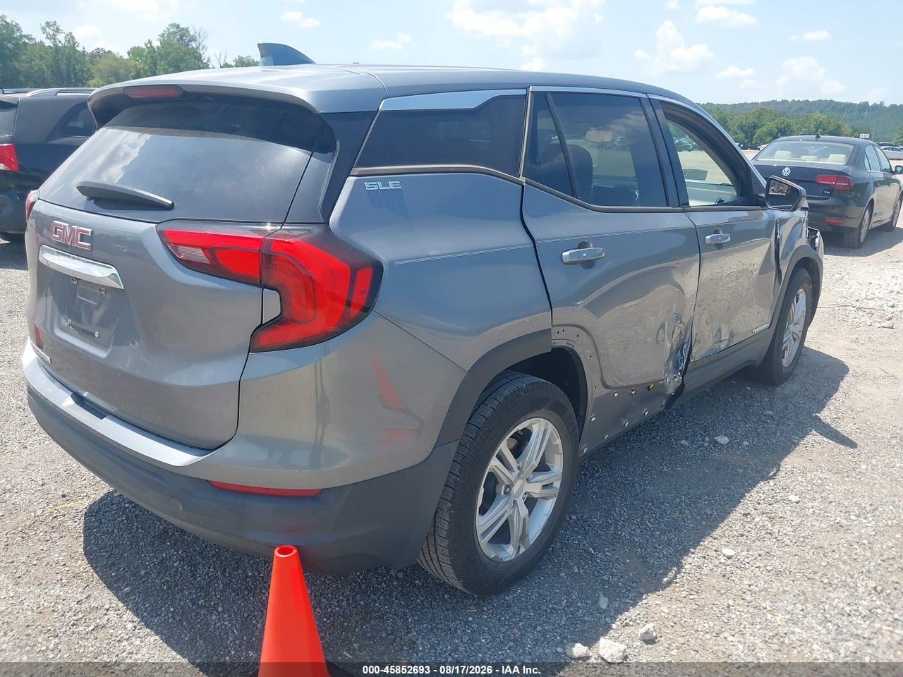 2020 GMC TERRAIN FWD SLE · 4/11