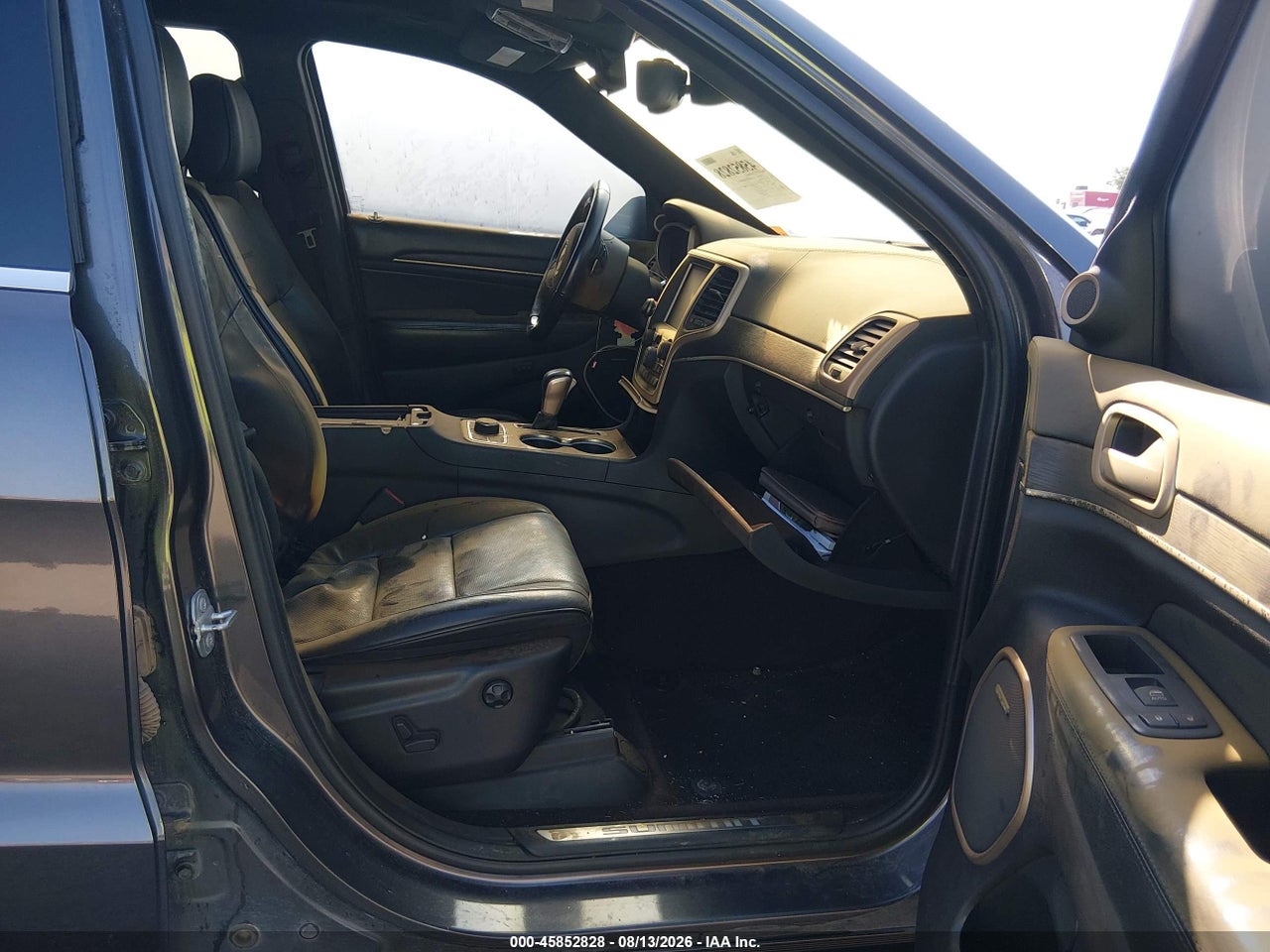 2016 JEEP GRAND CHEROKEE SUMMIT · 5/11