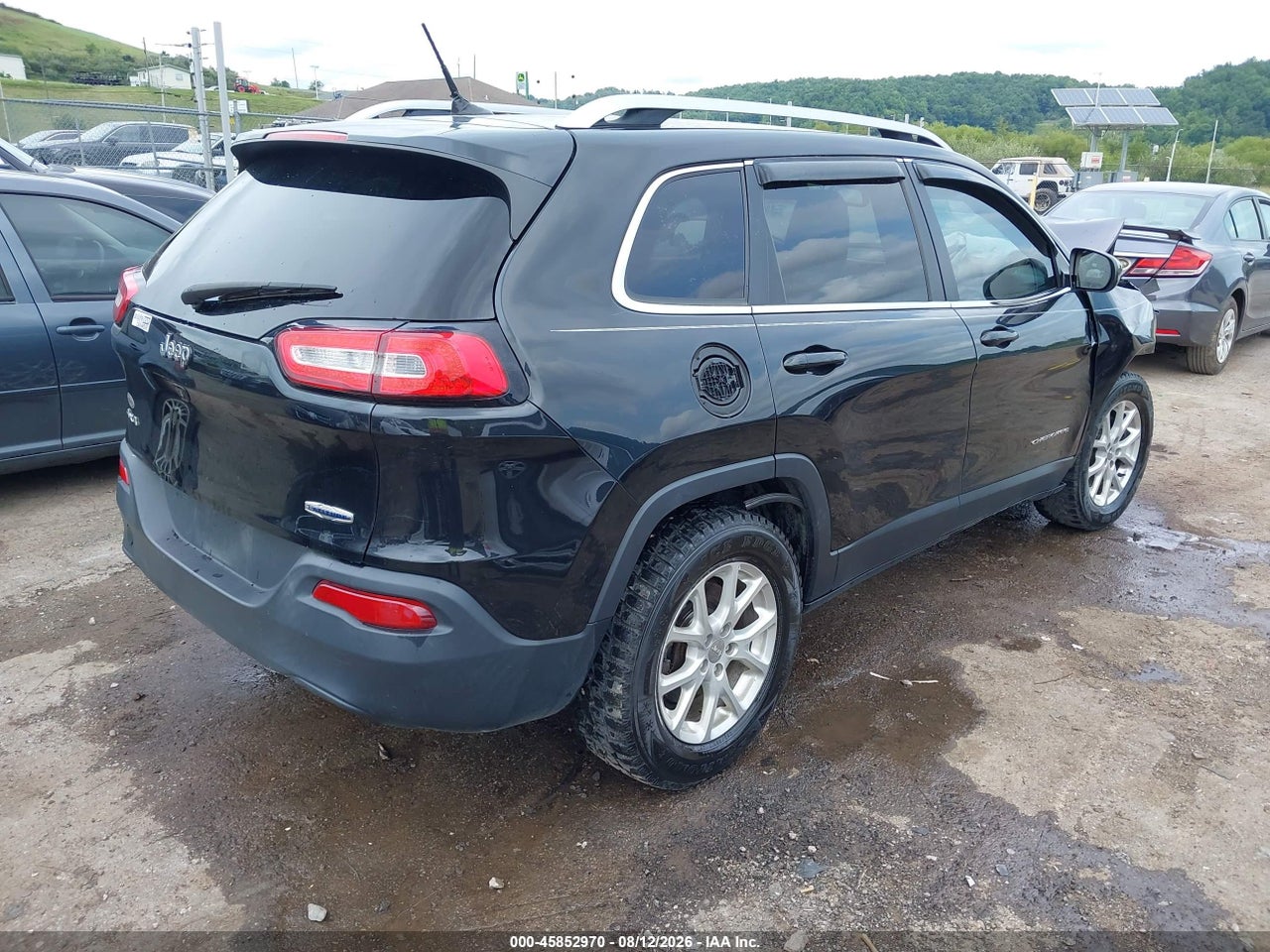 2016 JEEP CHEROKEE LATITUDE · 4/11