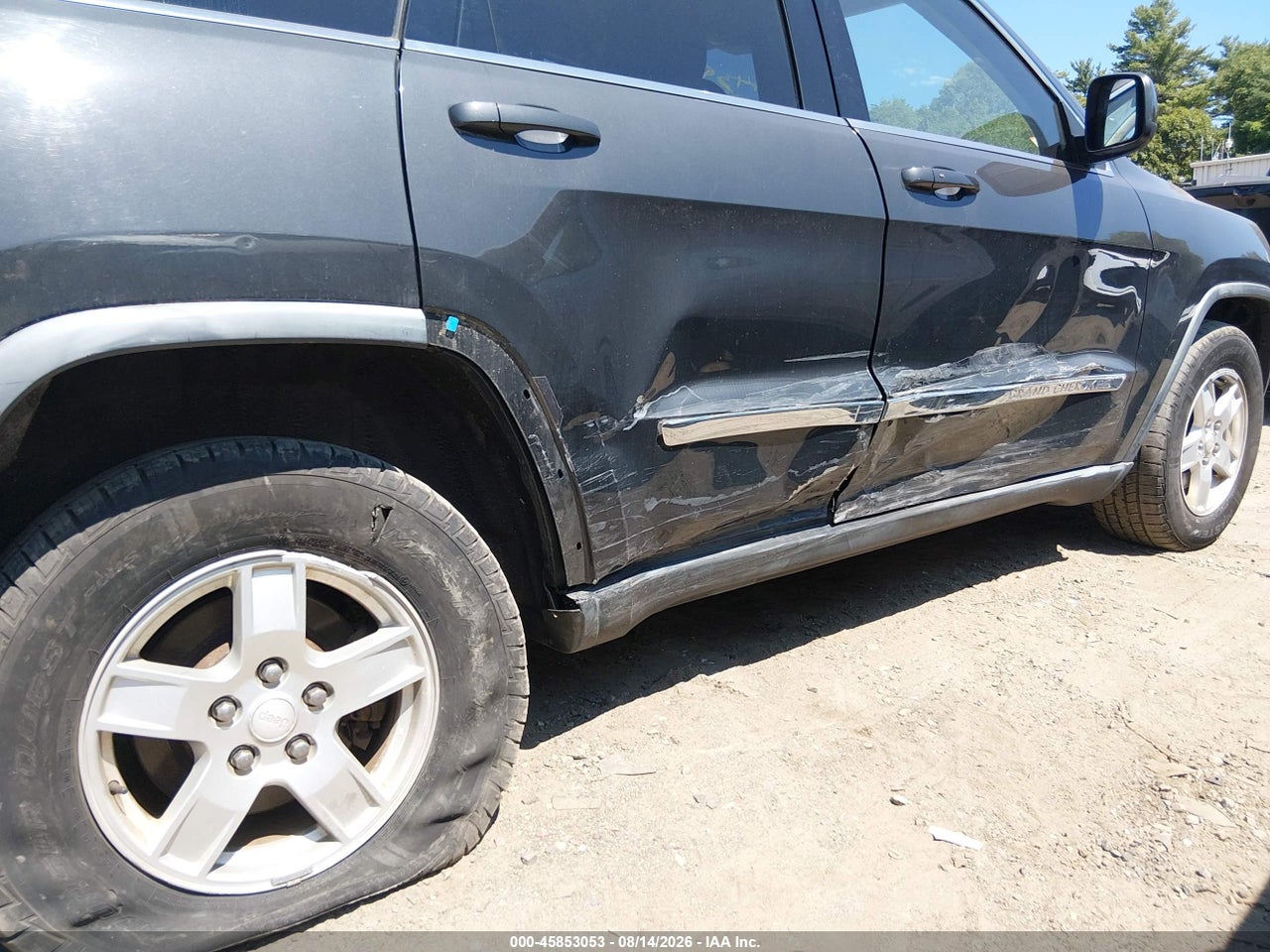 2011 JEEP GRAND CHEROKEE LAREDO · 6/11