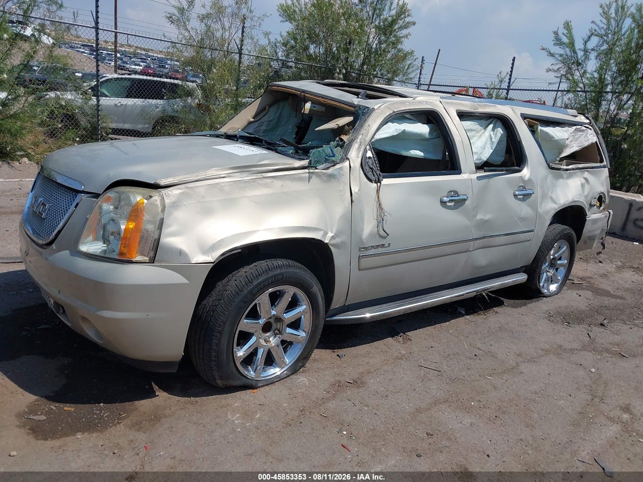 2011 GMC YUKON XL 1500 DENALI · 2/10