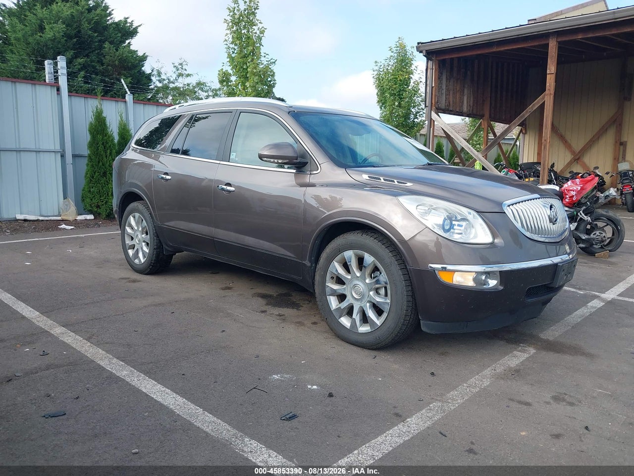 5GAKVCED9BJ****** · 2011 BUICK ENCLAVE 2XL
