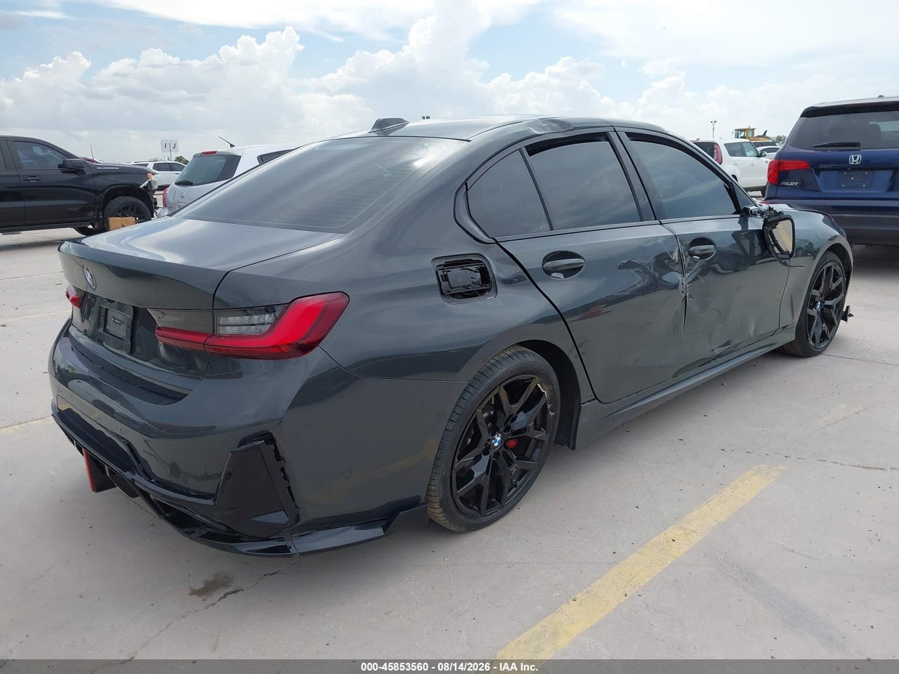 2026 BMW 330I · 4/10