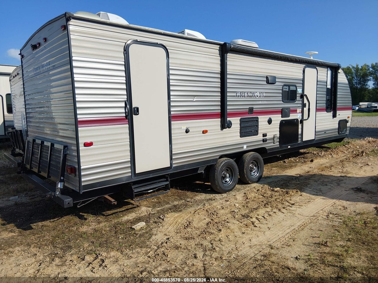 2019 FOREST RIVER RIVER GREY · 4/11