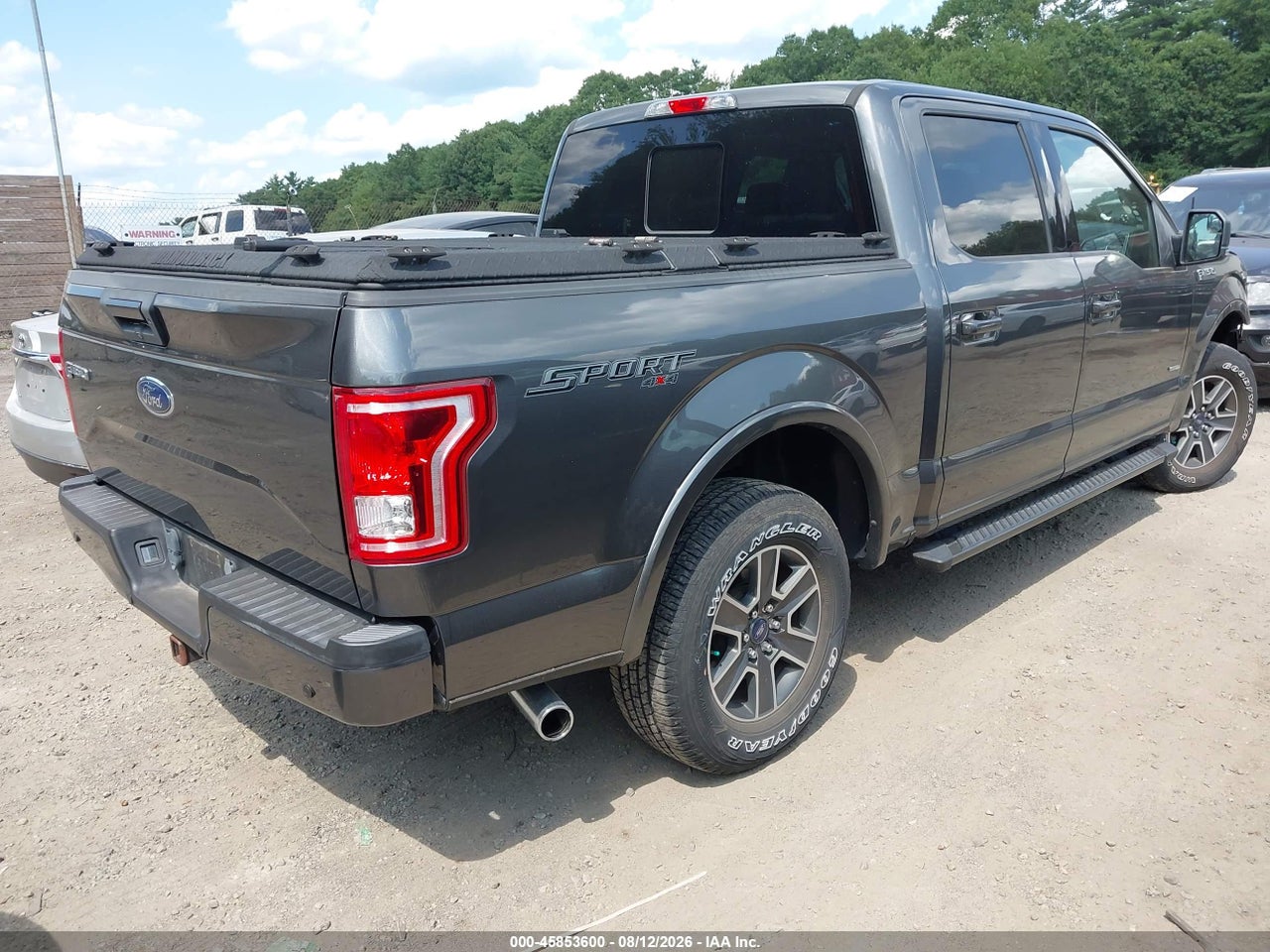 2016 FORD F-150 XLT · 4/11
