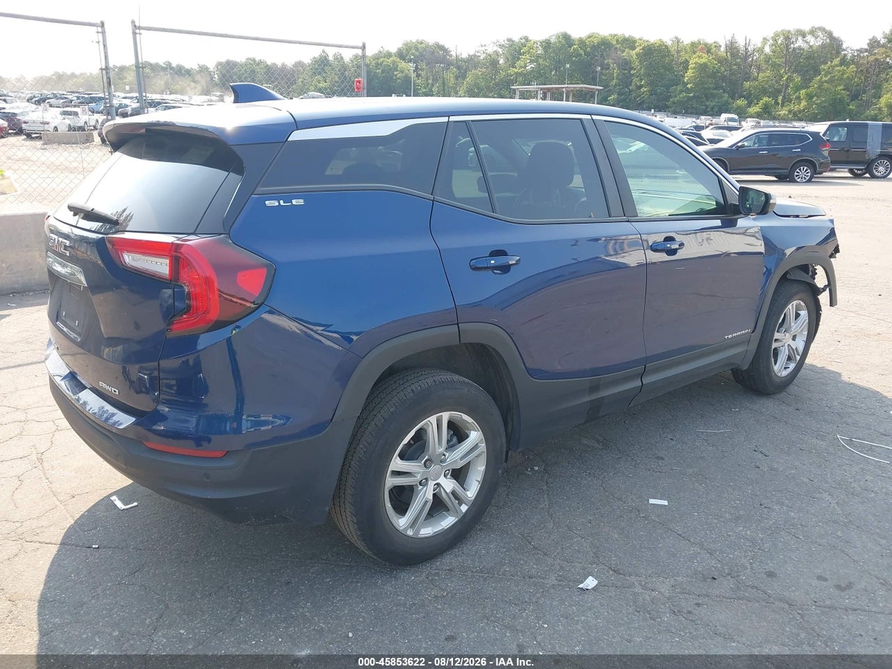 2022 GMC TERRAIN AWD SLE · 4/11