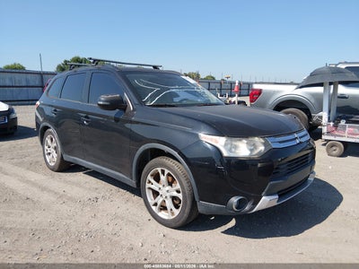 JA4AD3A33FZ****** · 2015 MITSUBISHI OUTLANDER SE