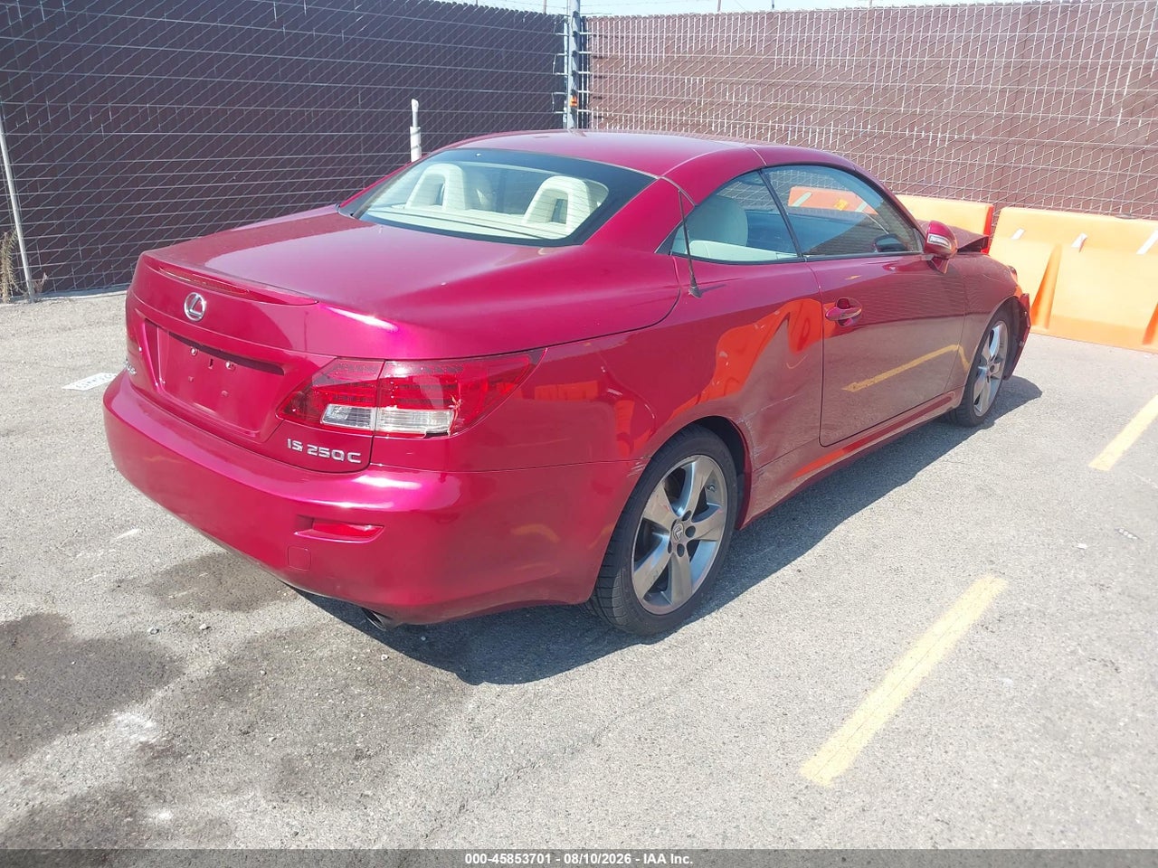 2010 LEXUS IS 250C · 4/11