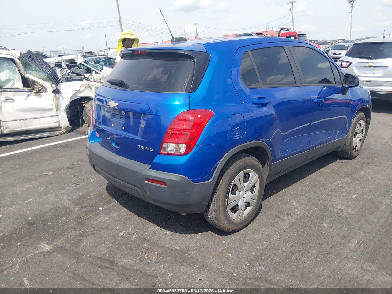 2016 CHEVROLET TRAX LS · 4/10