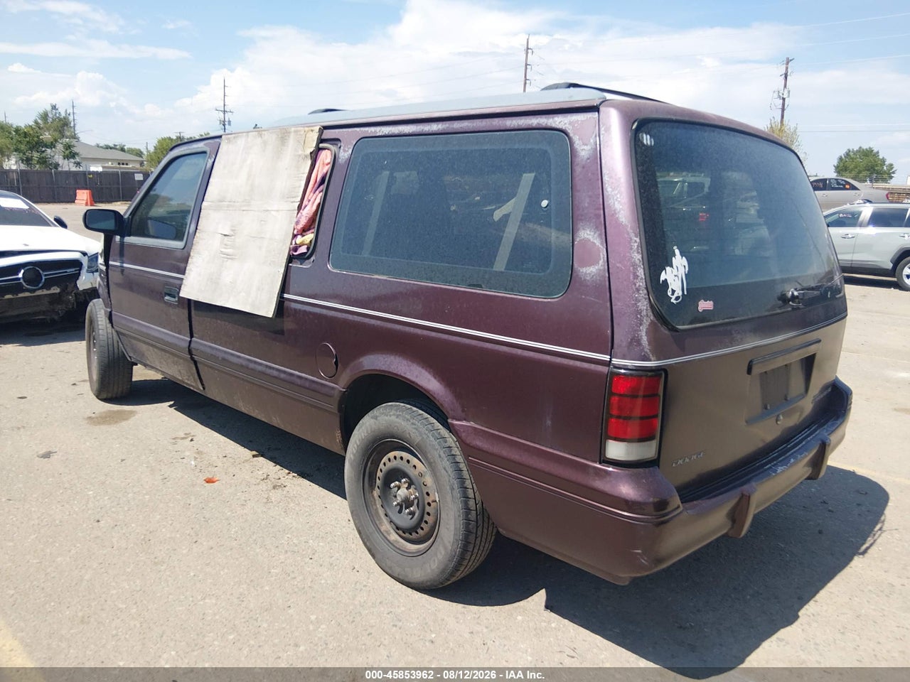 1994 DODGE GRAND CARAVAN SE · 3/11