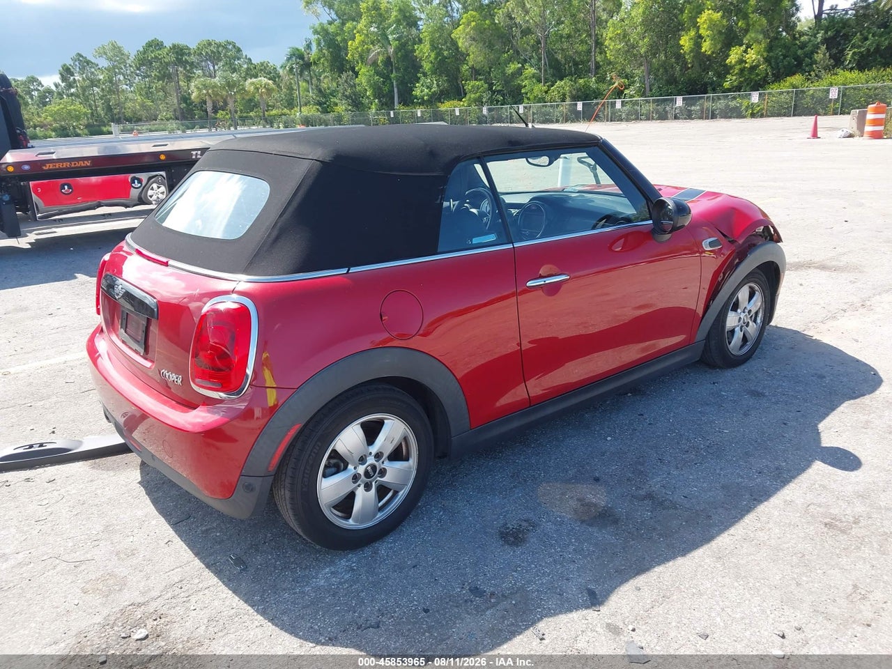 2017 MINI CONVERTIBLE COOPER · 4/11