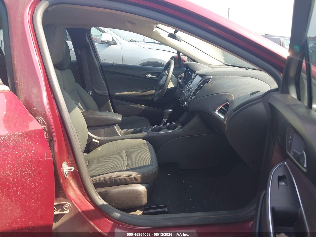 2016 CHEVROLET CRUZE LT AUTO · 5/11