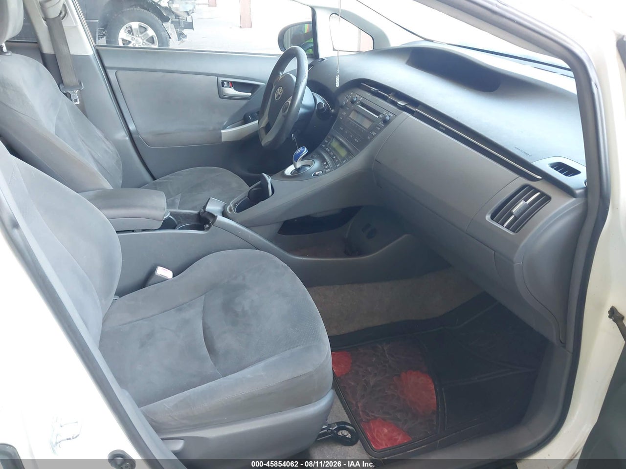 2011 TOYOTA PRIUS TWO · 5/11