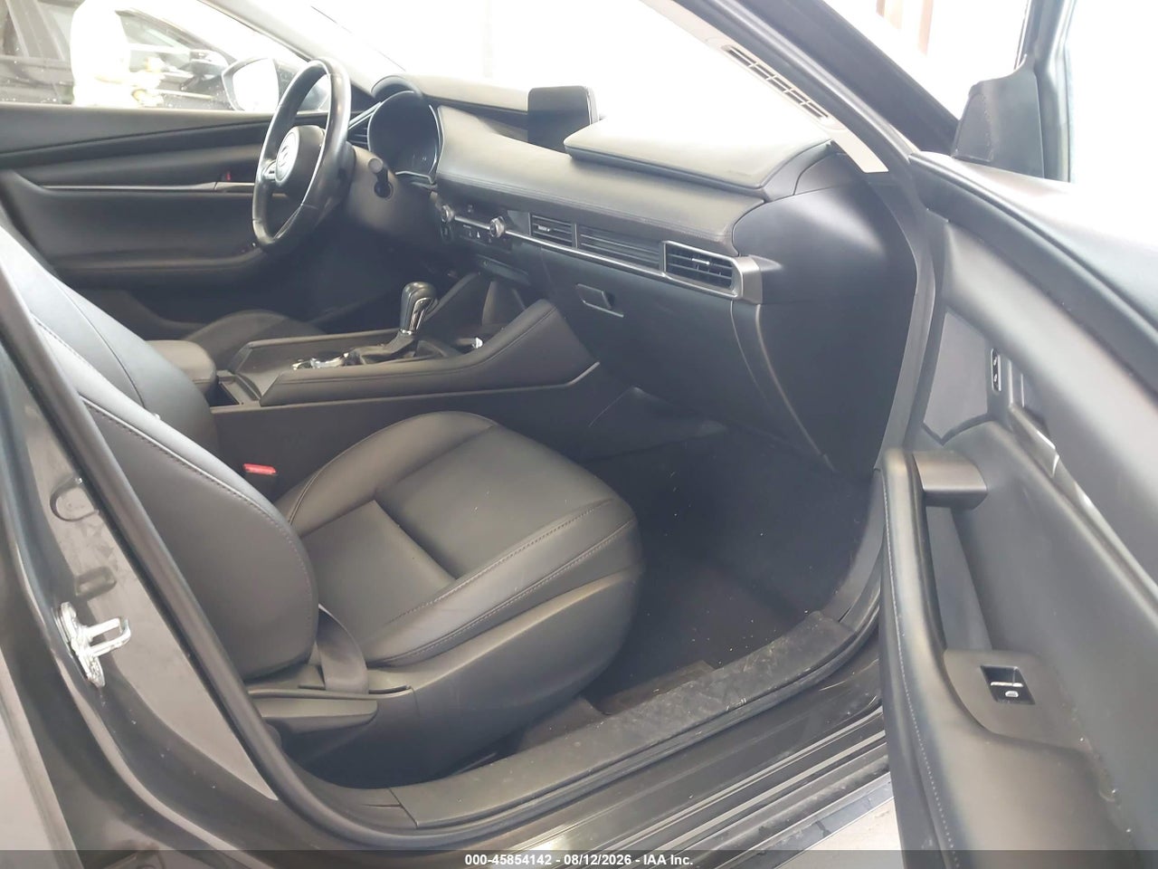 2020 MAZDA MAZDA3 SELECT PACKAGE · 5/11