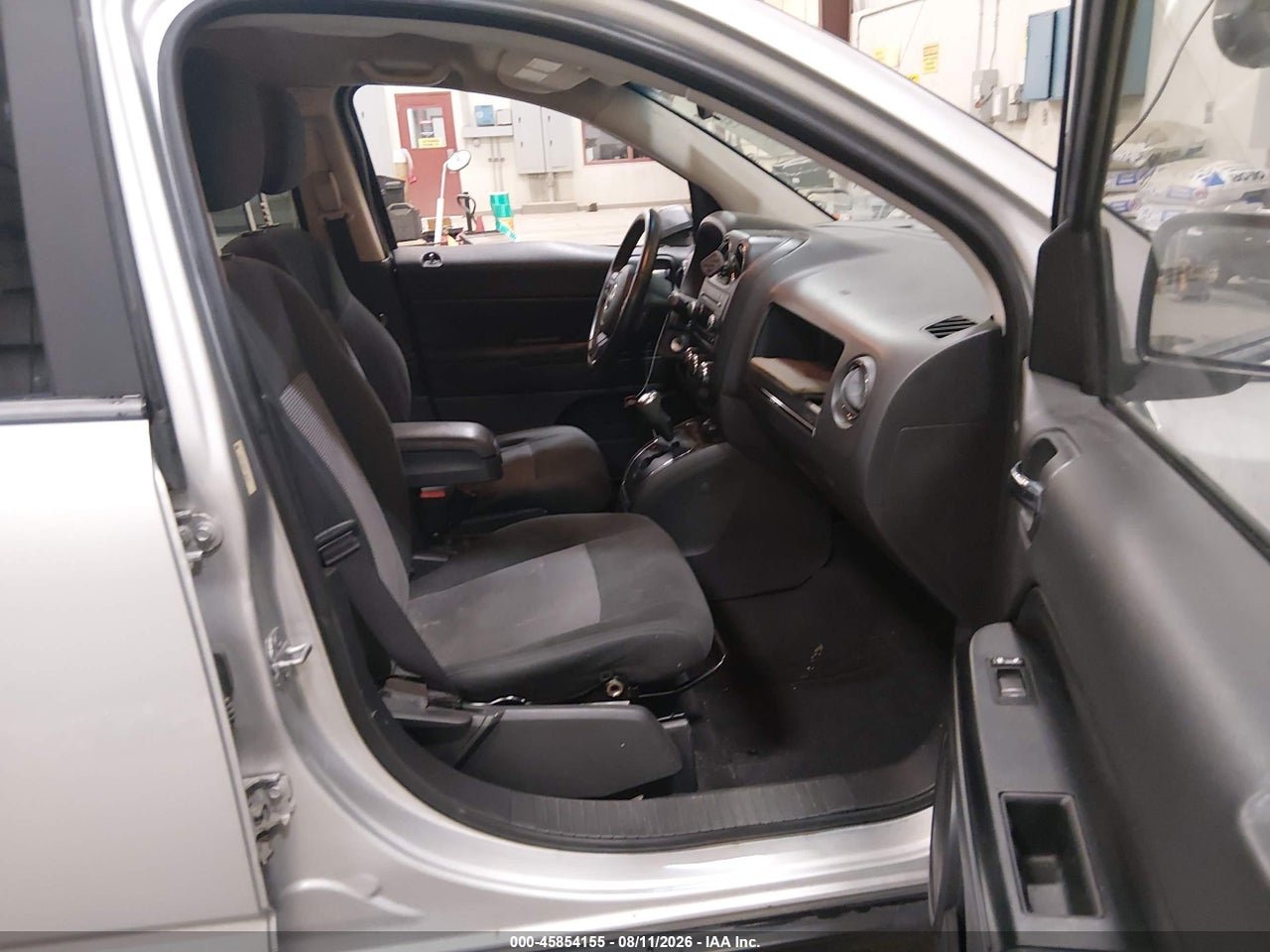 2011 JEEP COMPASS · 5/11
