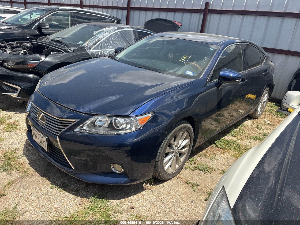 2013 LEXUS ES 300H   · 2/11