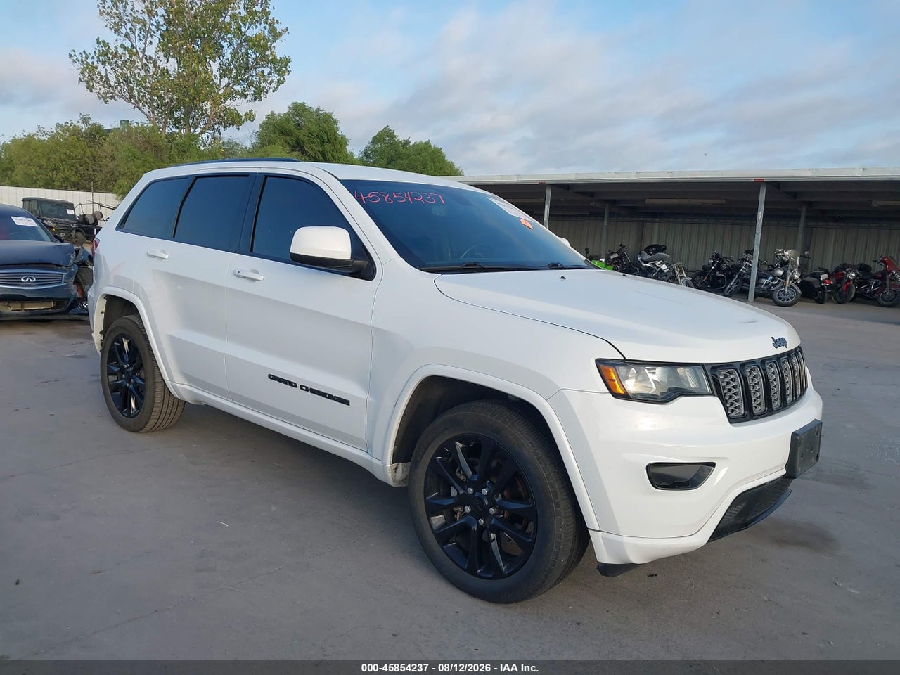 1C4RJFAG9JC****** · 2018 JEEP GRAND CHEROKEE ALTITUDE 4X4