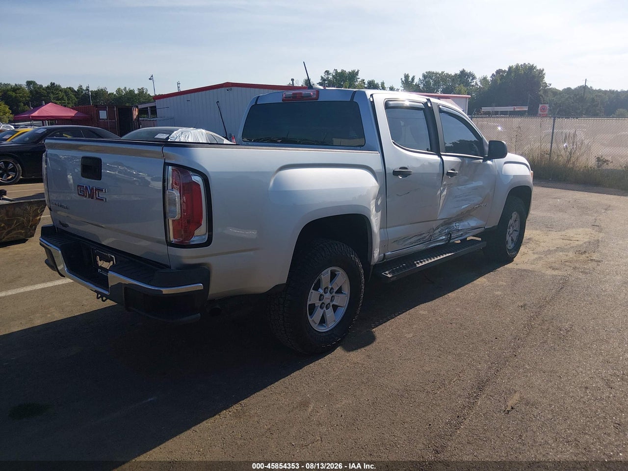 2017 GMC CANYON 2WD · 4/11
