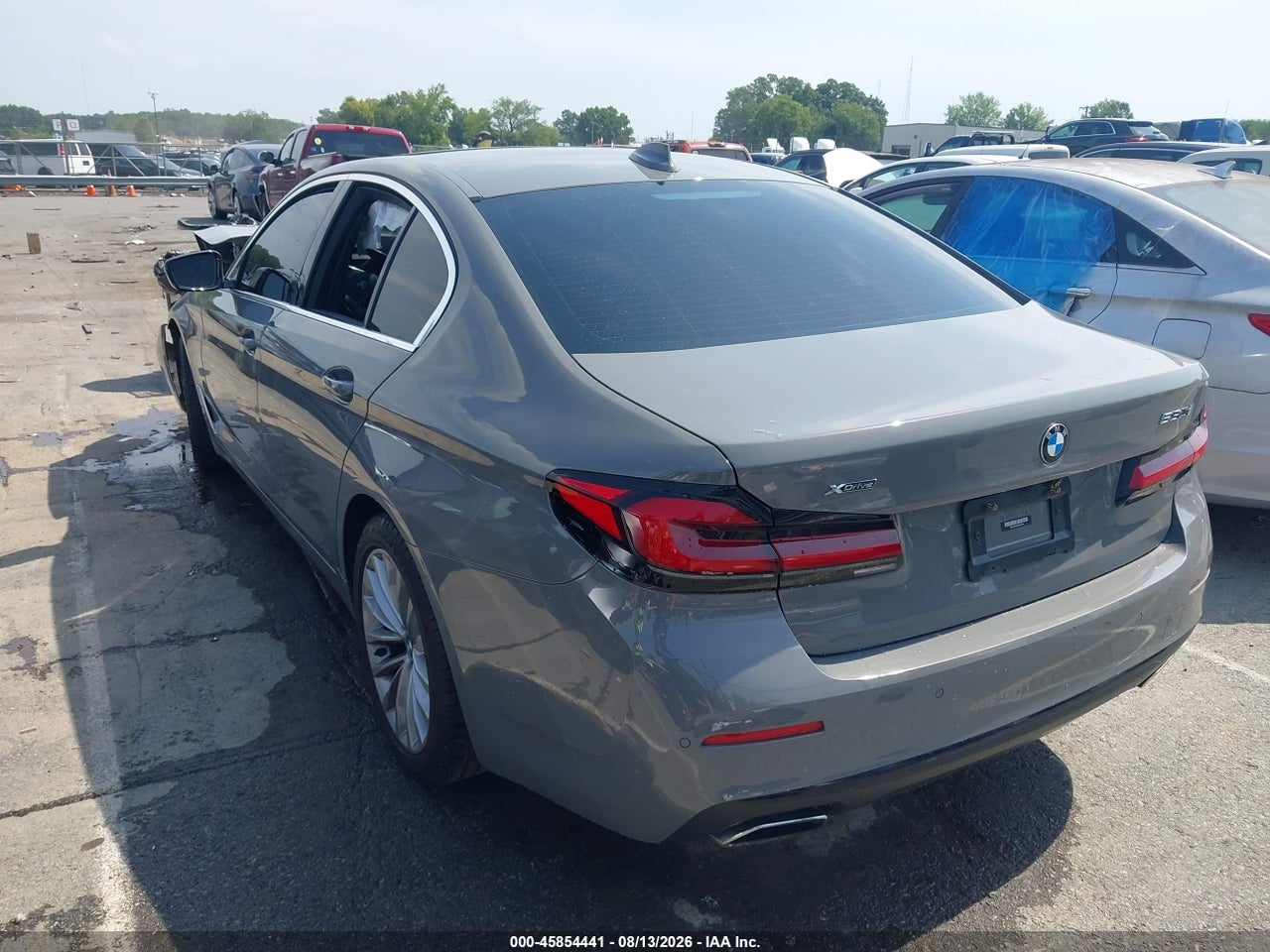 2021 BMW 530 XI · 3/10