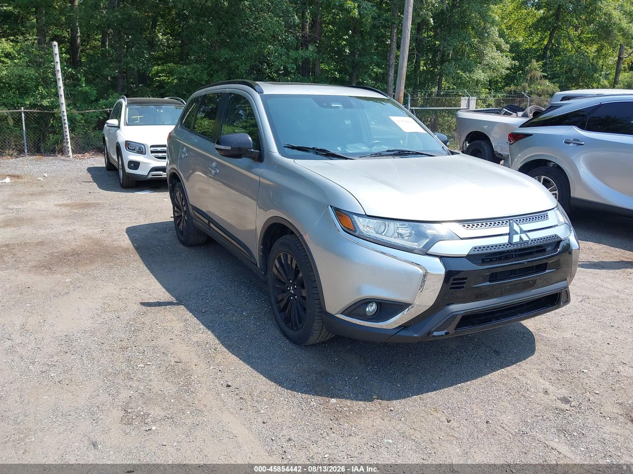 JA4AZ3A39LZ****** · 2020 MITSUBISHI OUTLANDER LE 2.4 S-AWC