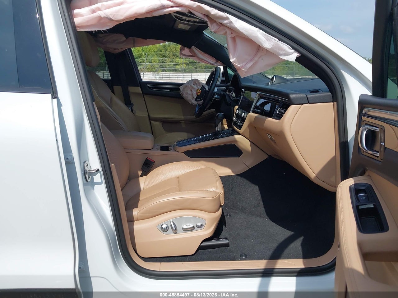 2021 PORSCHE MACAN · 5/11