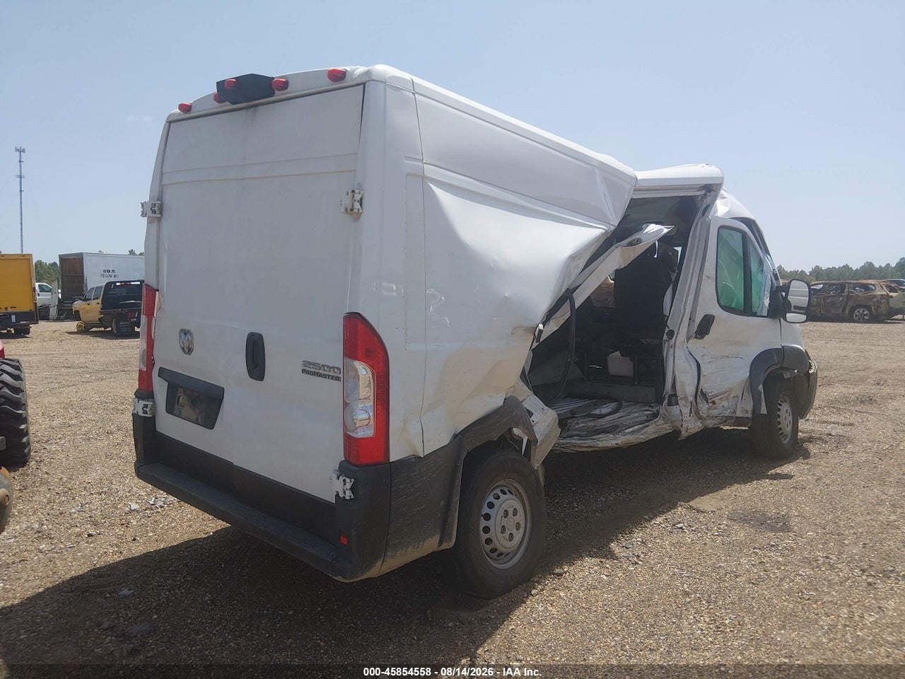 2025 RAM PROMASTER 2500 · 3/10