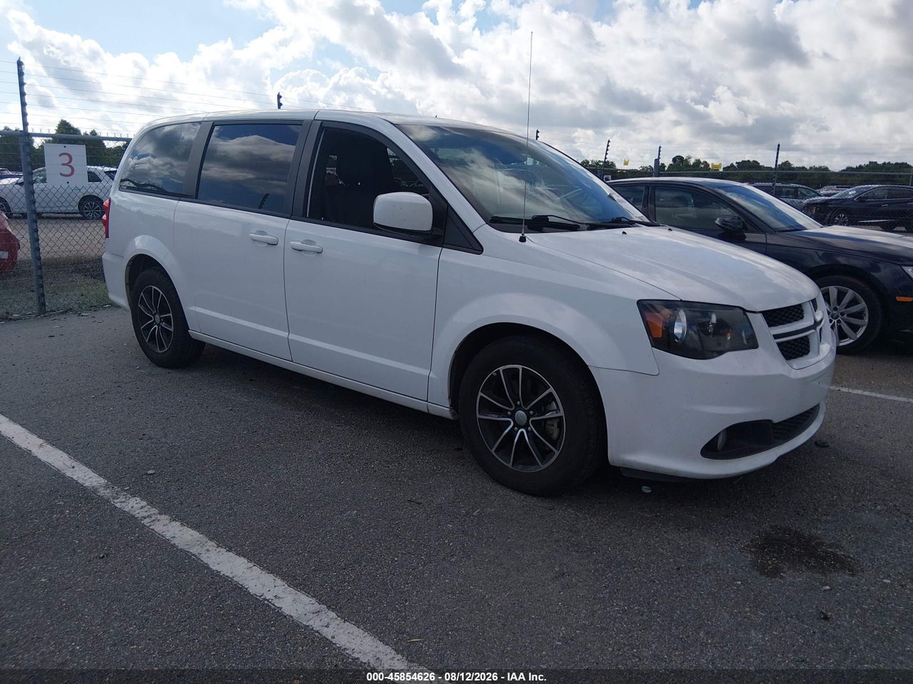 2C4RDGEG2JR****** · 2018 DODGE GRAND CARAVAN GT