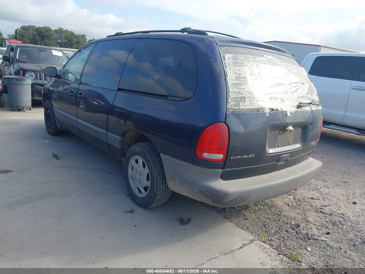 2000 CHRYSLER GRAND VOYAGER SE · 3/11
