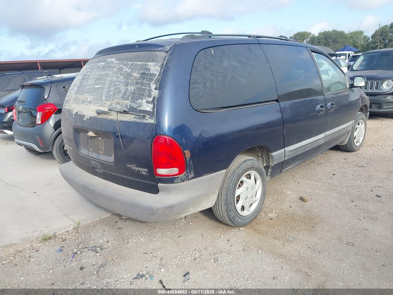 2000 CHRYSLER GRAND VOYAGER SE · 4/11