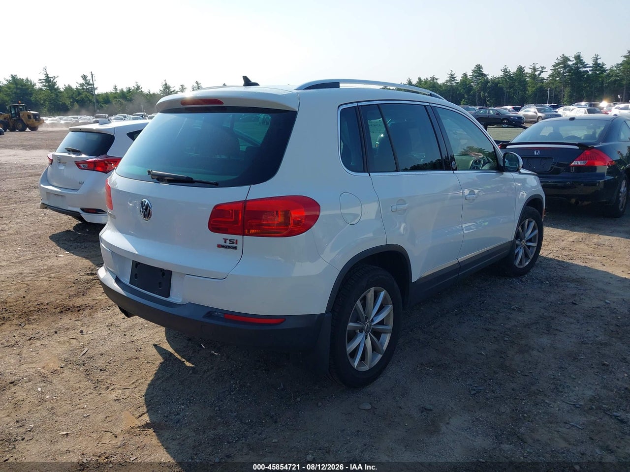 2017 VOLKSWAGEN TIGUAN 2.0T WOLFSBURG EDITION · 4/11