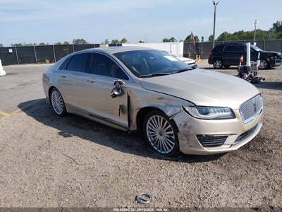 3LN6L5E93HR****** · 2017 LINCOLN MKZ RESERVE
