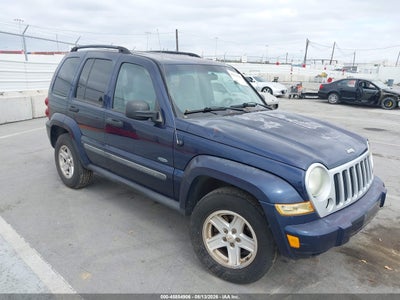 1J4GL48K67W****** · 2007 JEEP LIBERTY SPORT