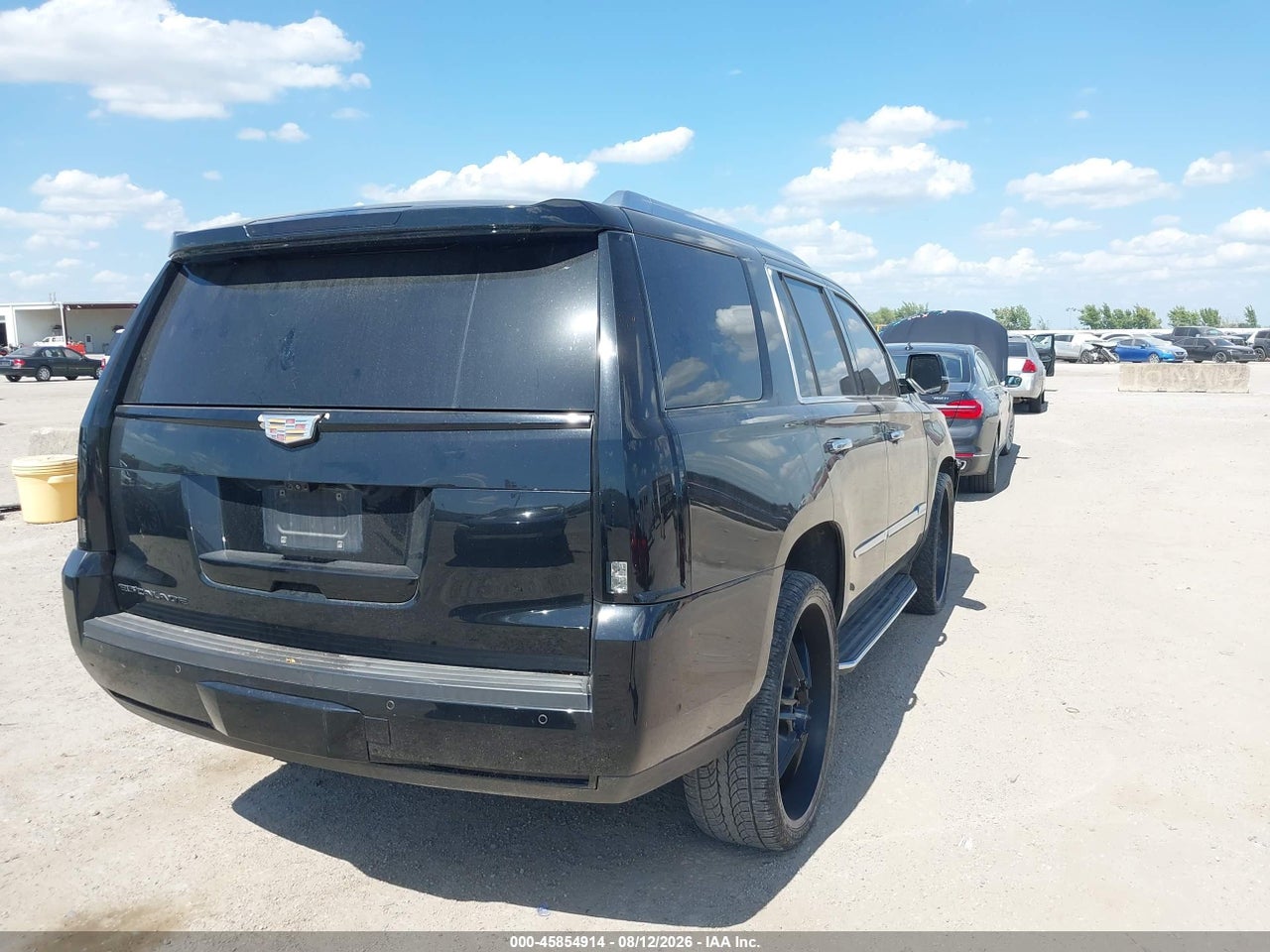 2017 CADILLAC ESCALADE LUXURY · 4/11