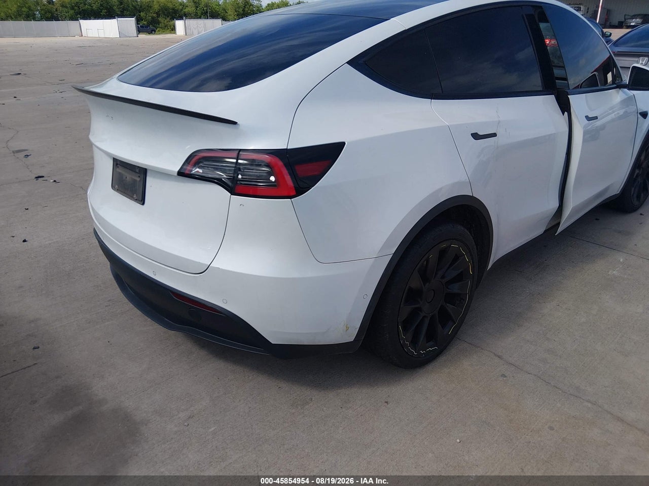 2021 TESLA MODEL Y STANDARD RANGE REAR-WHEEL DRIVE · 4/10