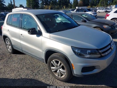 WVGBV7AX7DW****** · 2013 VOLKSWAGEN TIGUAN S