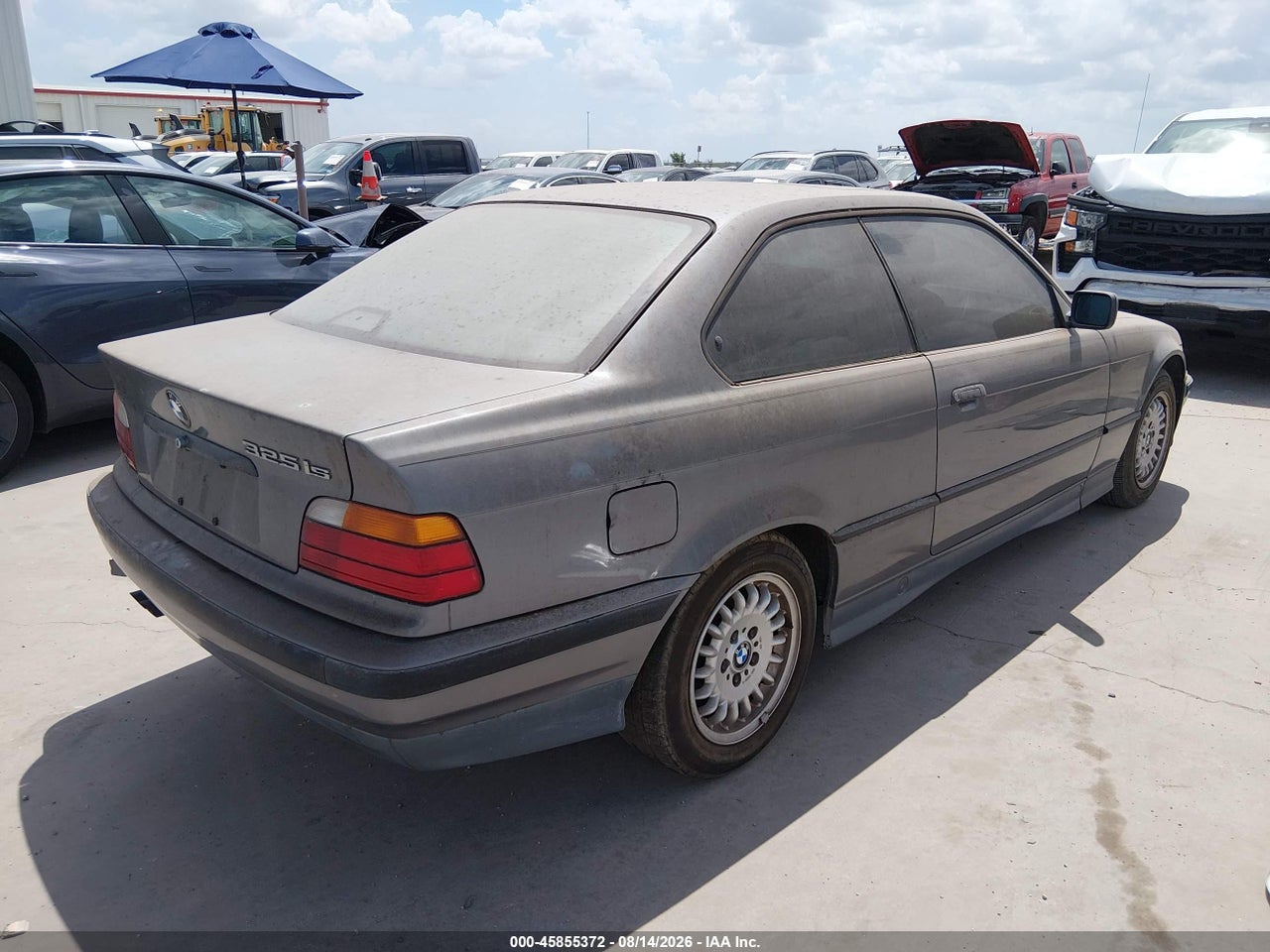 1993 BMW 325 I AUTOMATIC/IS AUTOMATIC · 4/11