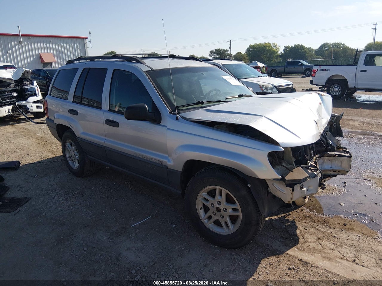 1J4GW48S34C****** · 2004 JEEP GRAND CHEROKEE LAREDO