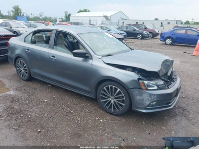 3VWD17AJ5GM****** · 2016 VOLKSWAGEN JETTA 1.8T SPORT