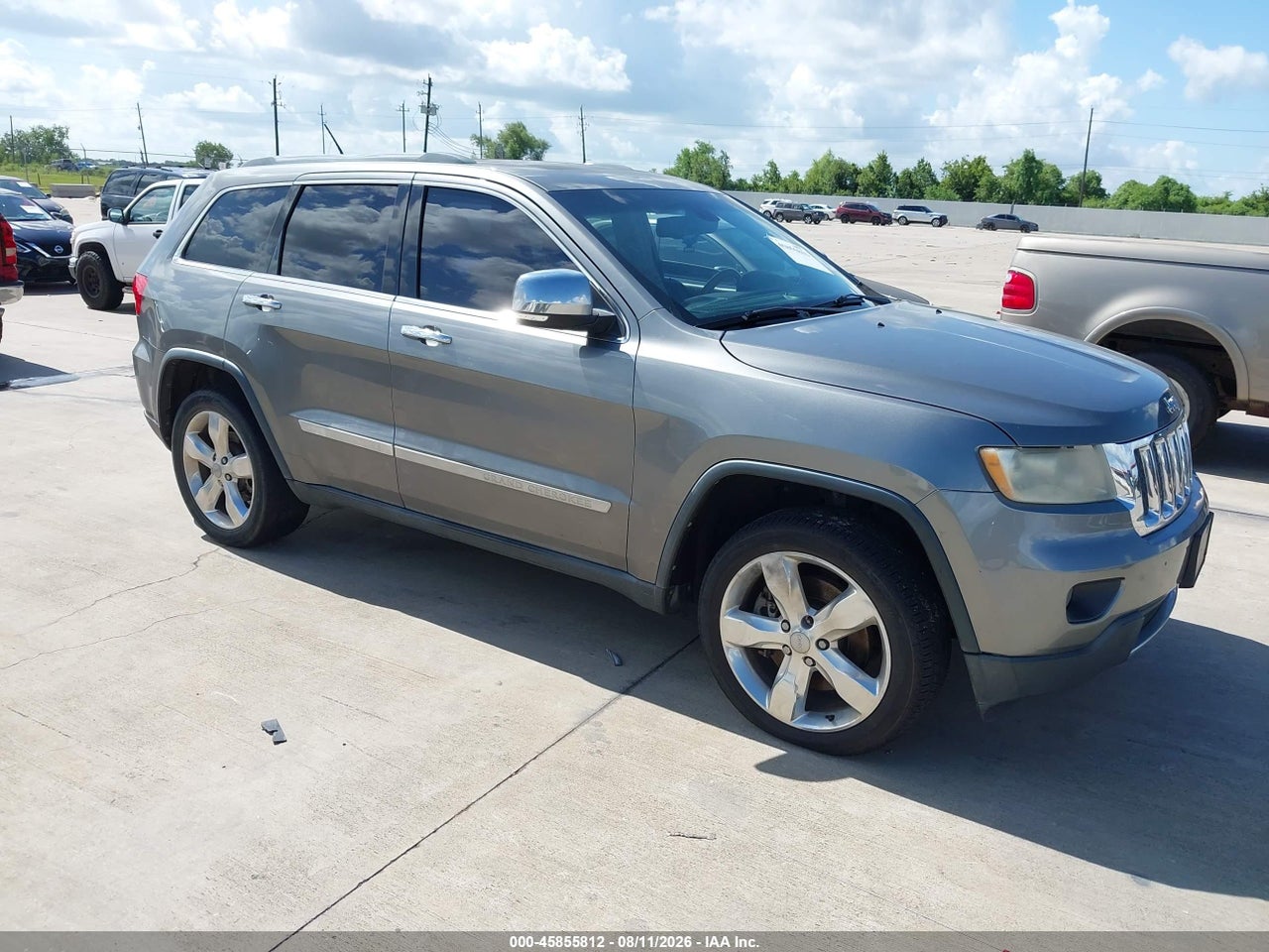 1C4RJFCT5DC****** · 2013 JEEP GRAND CHEROKEE OVERLAND