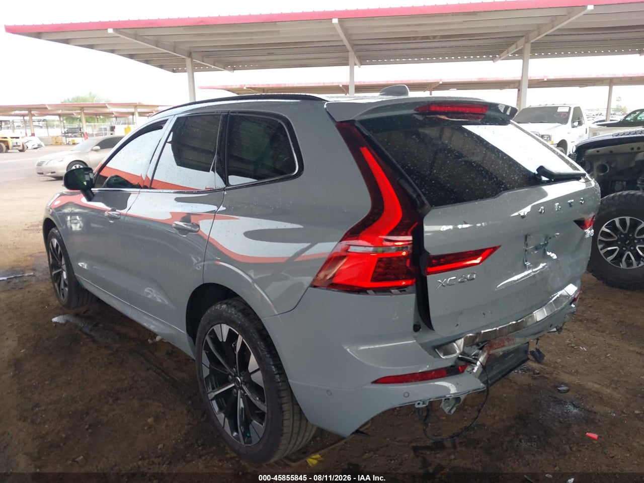 2026 VOLVO XC60 B5 PLUS · 6/11