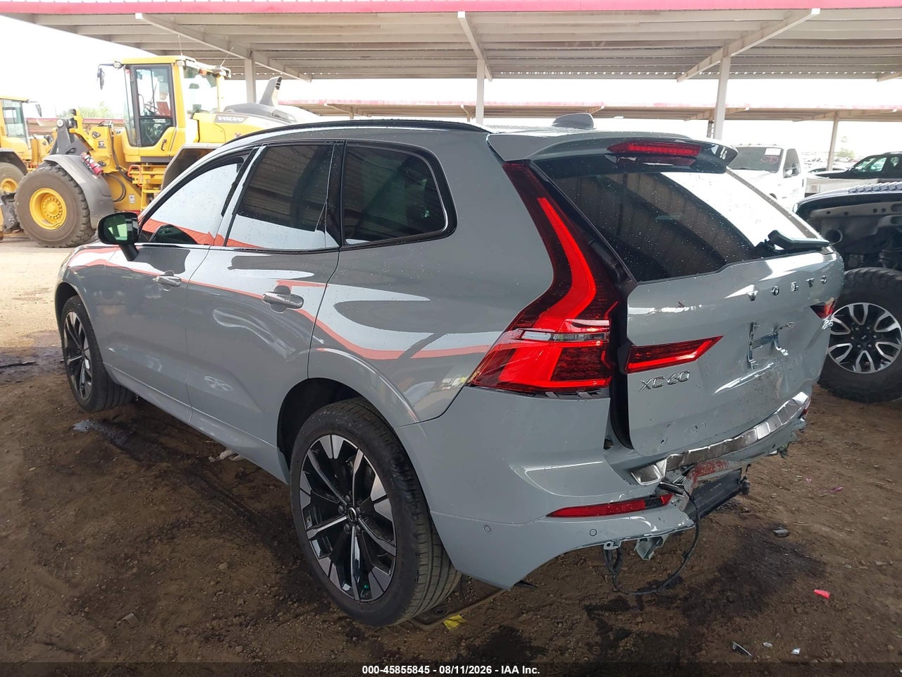 2026 VOLVO XC60 B5 PLUS · 3/11