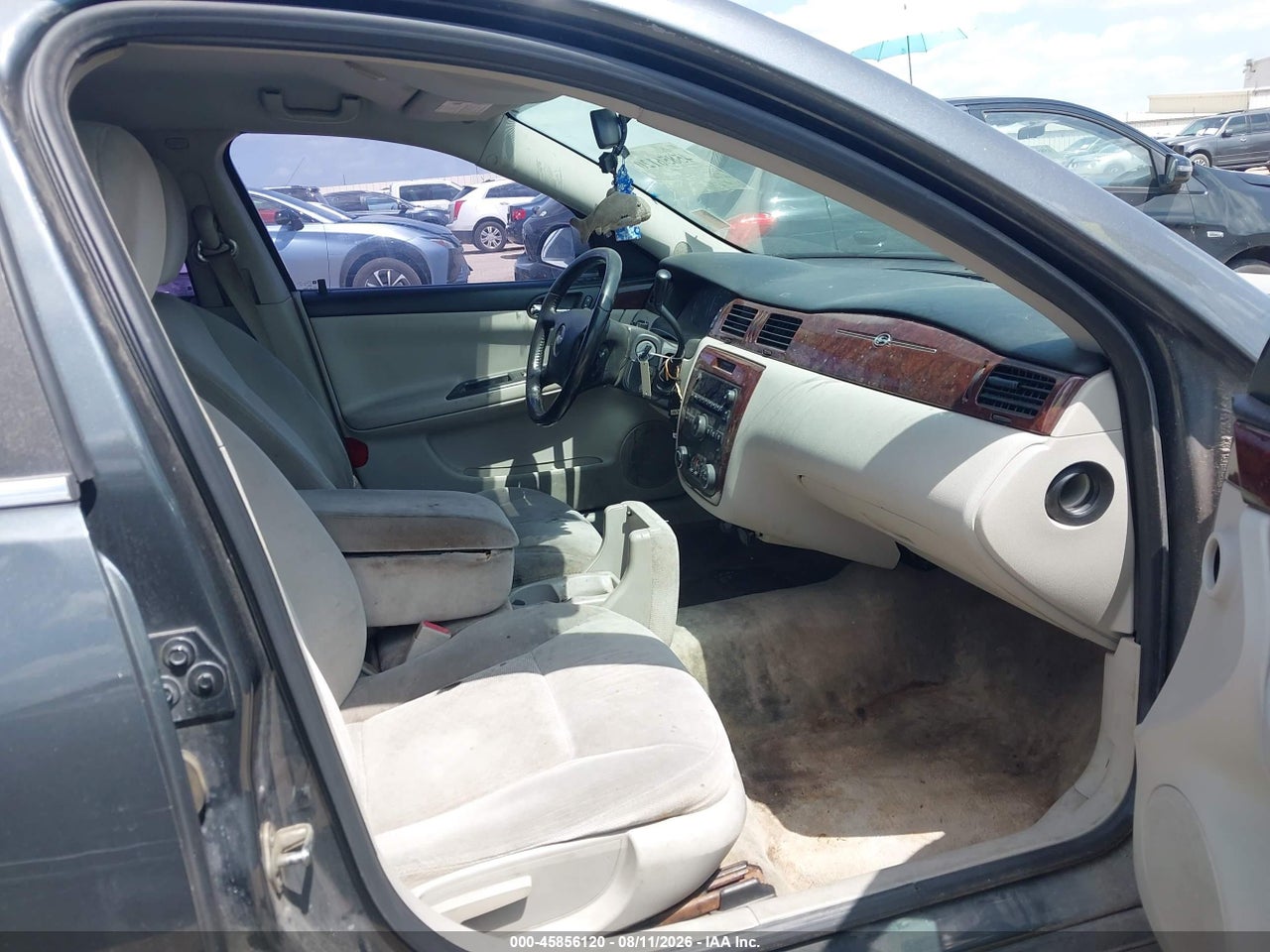 2011 CHEVROLET IMPALA LT · 5/11