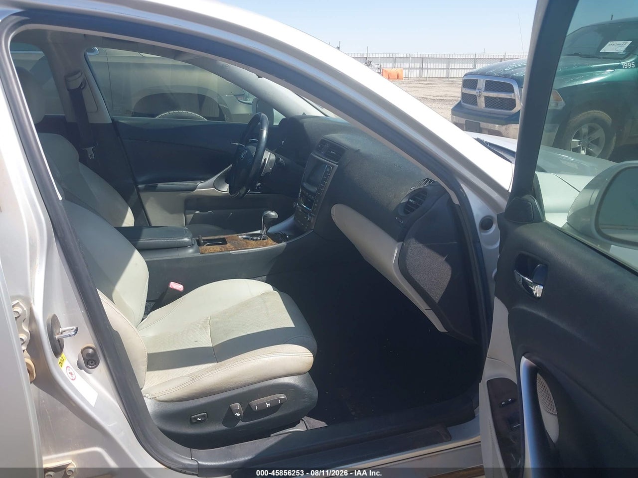 2009 LEXUS IS 250 · 5/11
