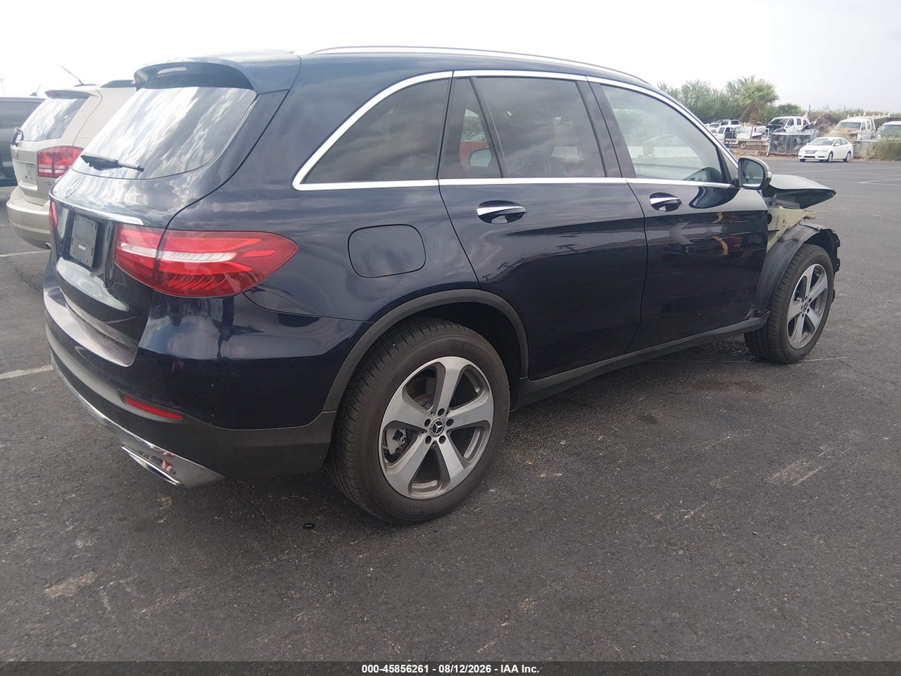 2019 MERCEDES-BENZ GLC 300 · 4/11