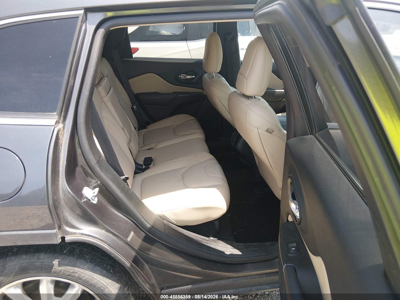 2015 JEEP CHEROKEE LIMITED · 8/11