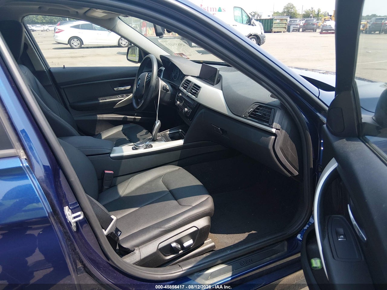 2017 BMW 320I XDRIVE · 5/11