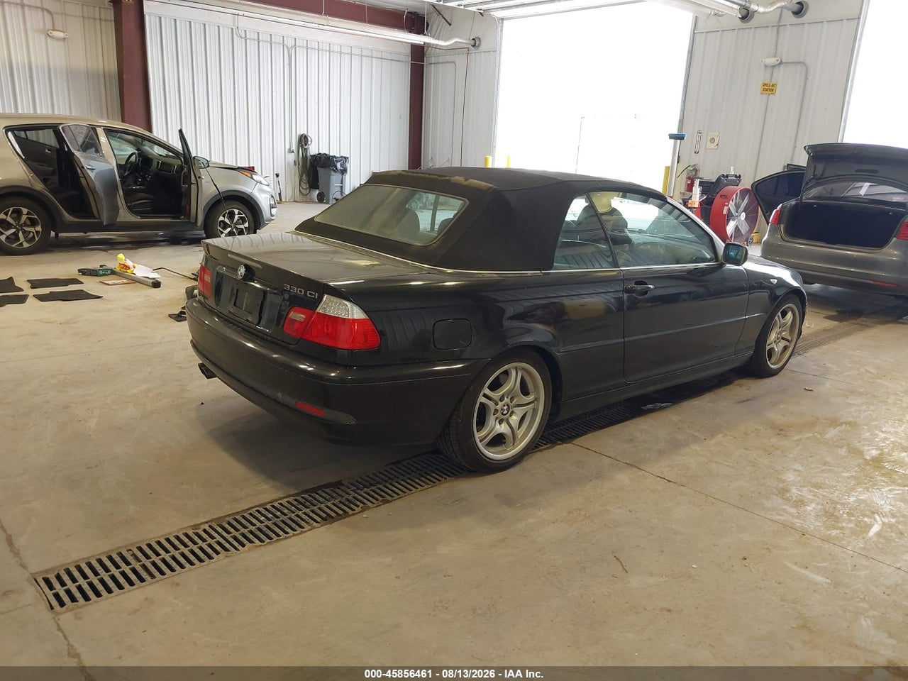 2004 BMW 330CI · 4/11