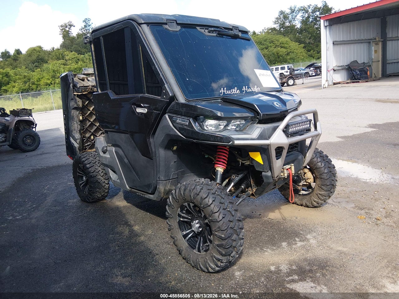 2023 CAN-AM DEFENDER LIMITED CAB HD10